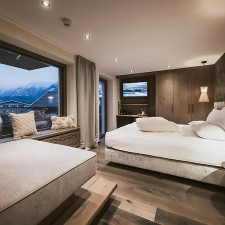Margarethenstein Boutique Including Zell Am Summercard And Air Condition カプルーン